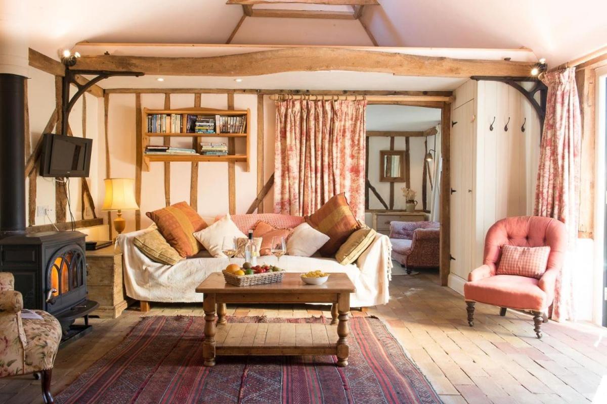Bromans Barn A Beautiful Cottage By The Sea And Cudmore Nature Reserve West Mersea Eksteriør billede